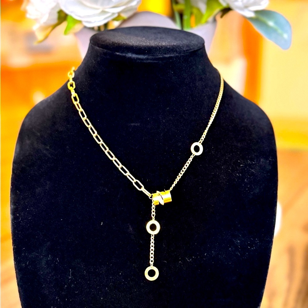 Chic  18K Gold Plated Link Necklace - Picture 4 of 4